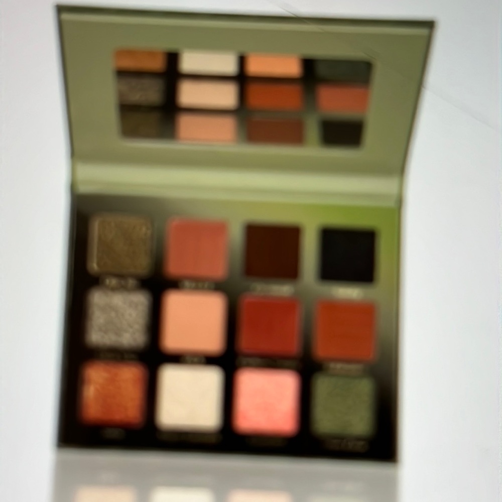 Violet Voss Olive you forever eyeshadow palette